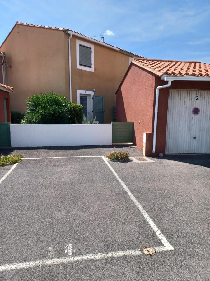 Charmante Villa Dans Village Naturiste Leucate Bagian luar foto